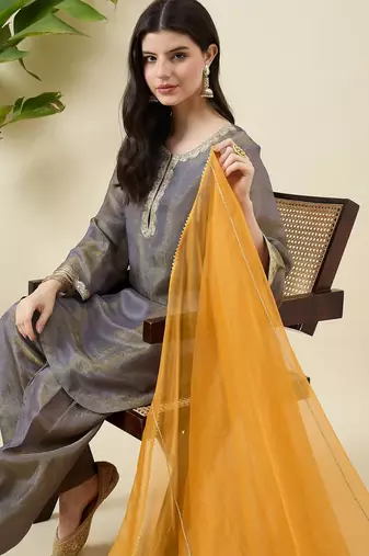 Women solid ethnic motifs round neck kurta with pand & dupatta