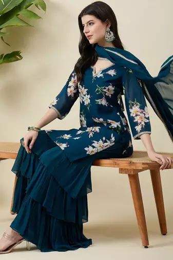 Women floral printed regular kurta with palazzos & dupatta