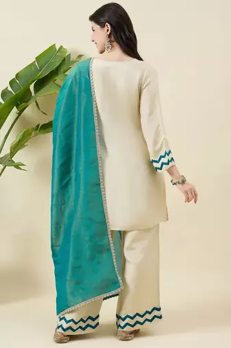 Women solid square neck kurta with palazzo & dupatta