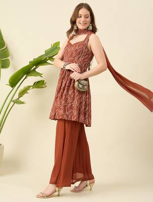 Women rust printed kurta with palazzos & dupatta 4