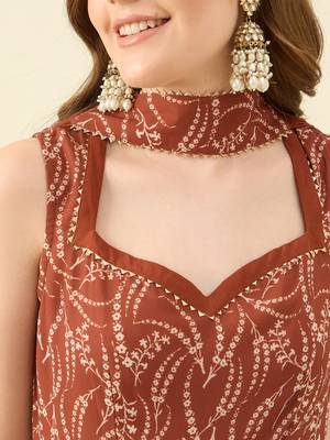 Women rust printed kurta with palazzos & dupatta 5