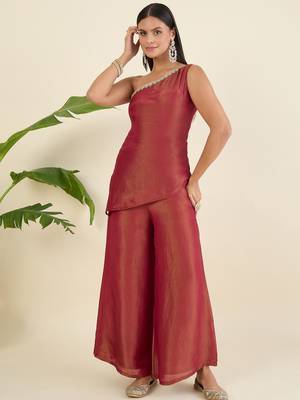 Women regular thread work top with palazzos & with dupatta 5