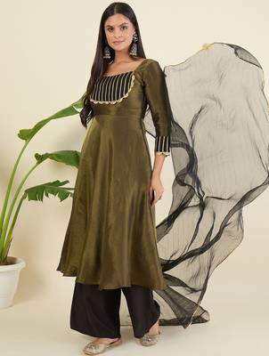 Women regular gotta patti kurta with palazzos & with dupatta 4
