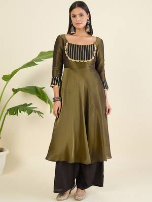 Women regular gotta patti kurta with palazzos & with dupatta 5