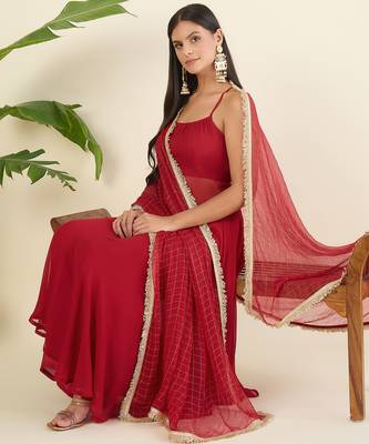 Women regular thread work kurta with palazzos & with dupatta 4