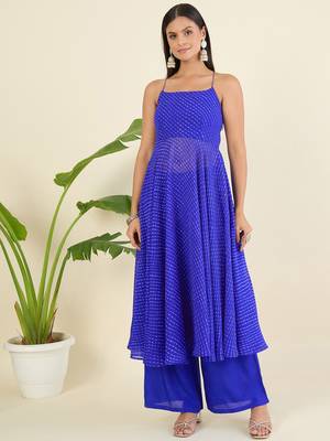 Women ethnic motifs printed tiered sequinned kurta with palazzos & with dupatta 5