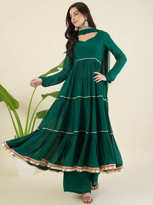 Women tiered gotta patti chanderi cotton kurta with palazzos & with dupatta 3