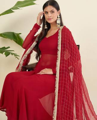 Women regular thread work kurta with palazzos & with dupatta 4