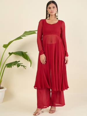 Women regular thread work kurta with palazzos & with dupatta 5