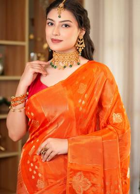 vyomi silk blend saree with contrast blouse piece hand embroidery 2
