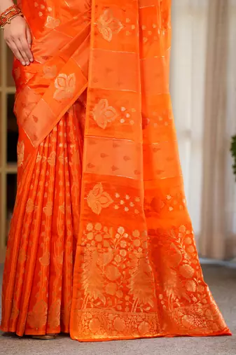 vyomi silk blend saree with contrast blouse piece hand embroidery