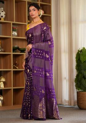 iara silk blend saree with contrast blouse piece hand embroidery 2