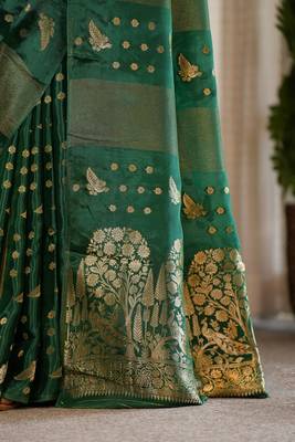 harsha silk blend saree with contrast blouse piece hand embroidery 5