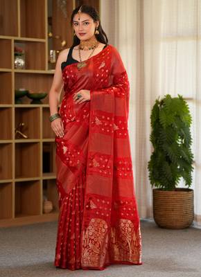 tavisha silk blend saree with contrast blouse piece hand embroidery 1