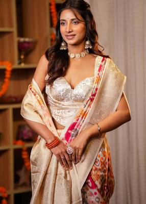 manjari tussar with ikaat print hand embroidery 2