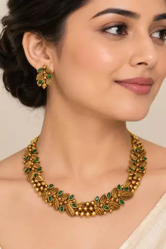 Green gold-plated traditional necklace set