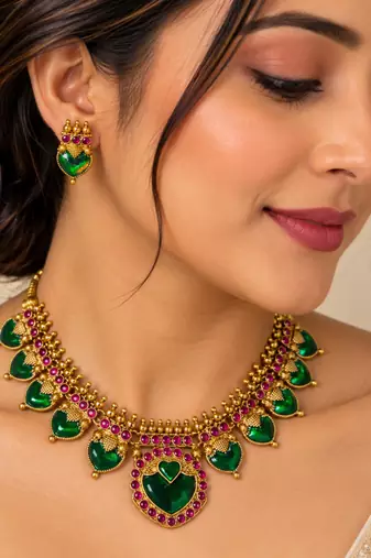 Green gold-plated ethnic necklace set