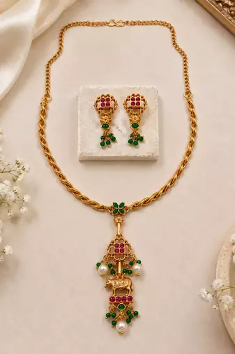 Multicolor gold-plated festive necklace set