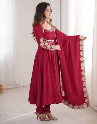 Maroon roman silk blend gown set with chanderi dupatta 2
