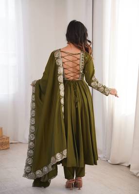 Olive green roman silk blend gown set with chanderi dupatta 3