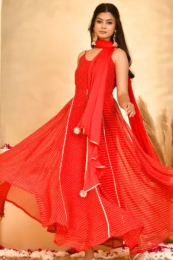 Laal leheriya anarkali kurta with wine dupatta