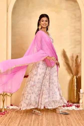 Gulabi gul floral anarkali kurta with dupatta