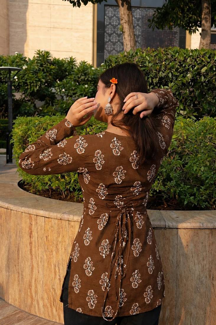 Women's rayon handprinted designer casual wear Jaipuri ethnic Brown short kurti