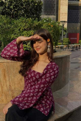 Women's Rayon Floral Handprinted Casual Wear Trending Purple Short Kurti 1