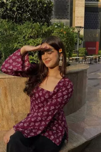 Women's Rayon Floral Handprinted Casual Wear Trending Purple Short Kurti
