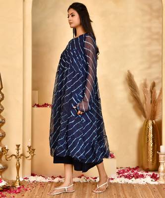 Women's neel leheriya chiffon anarkali set with dupatta 4