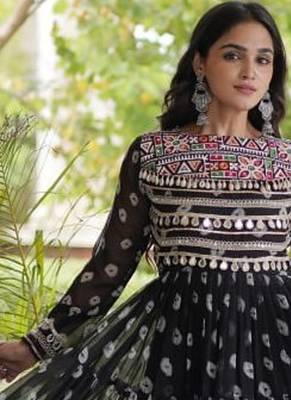 Bandhani print faux georgette gown with kutchi patchwork | 12 meter flair | m-xxl 5