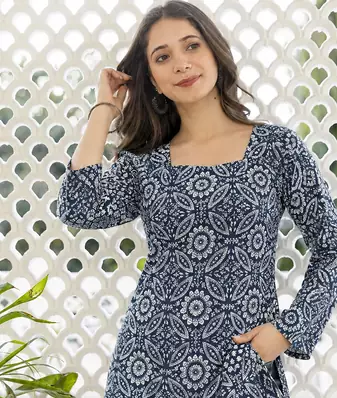 Women's Rayon Jaipuri Mandala Printed Ethnic Short Kurtas & Kurtis