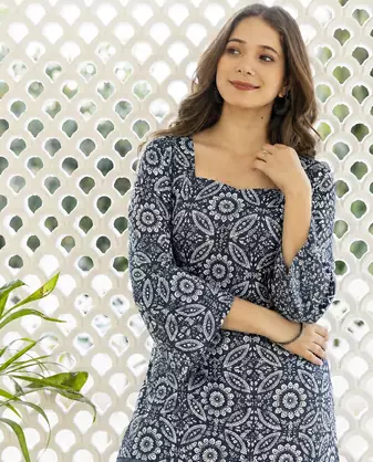 Women's Rayon Jaipuri Mandala Printed Ethnic Short Kurtas & Kurtis