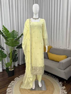 Light-yellow georgette thread embroidery kurta set 3