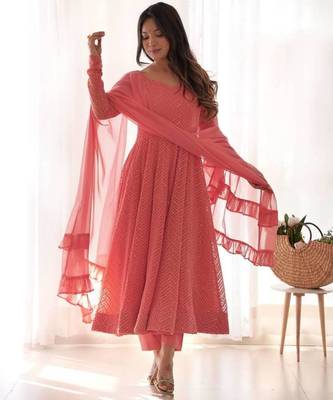 Light-pink organza embroidered anarkali set 2
