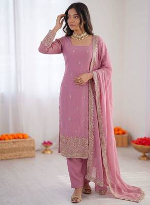Light-pink georgette thread embroidery kurta set 2