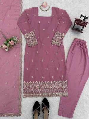 Light-pink georgette thread embroidery kurta set 3