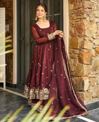 Dark-brown silk embroidered palazzo set 3