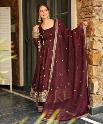 Dark-brown silk embroidered palazzo set 4