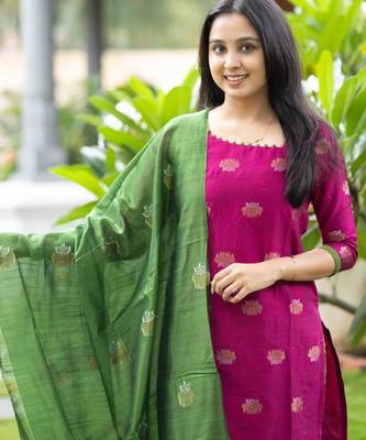 Pink cotton embroidered kurta set 3