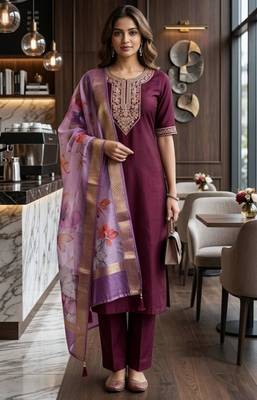 Wine silk thread embroidery kurta set 1