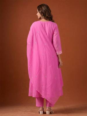 Pink cotton poly embroidered kurta set 4