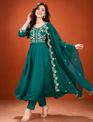 Teal-green silk blend embroidered kurta set 1