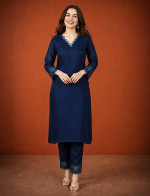Navy-blue silk blend embroidered kurta set 4