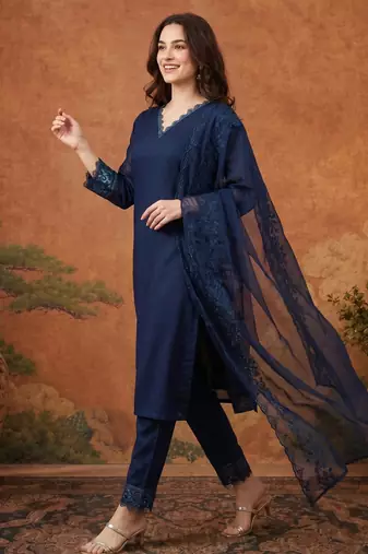 Navy-blue silk blend embroidered kurta set