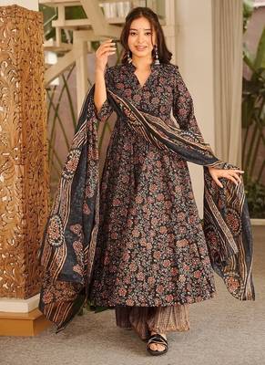 Black maslin digital printed wedding party festival casual ready anarkali palazzo pant salwar kameez 4