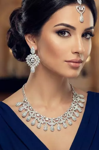 White rhodium premium designer american diamond and stone work necklace set