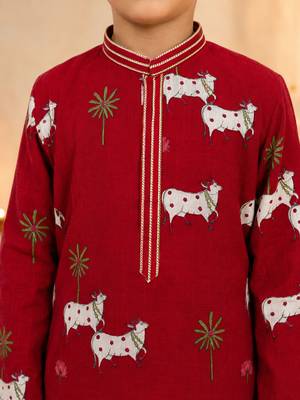 Boy's maroon cotton printed knee length kurta and pyjama set 2