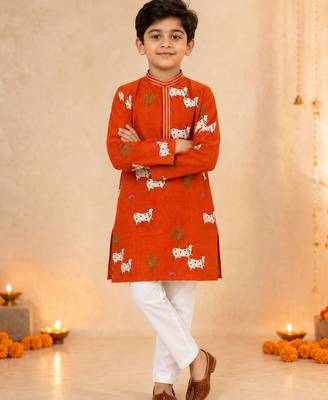 Boy's orange cotton printed knee length kurta and pyjama set 1