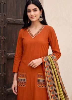 Orange premium mal chanderi star cut embroidered kurta set with pant & cotton printed dupatta 2